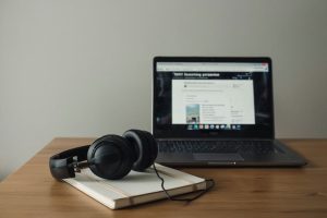 Tips Mengerjakan Listening TOEFL Tanpa Panik